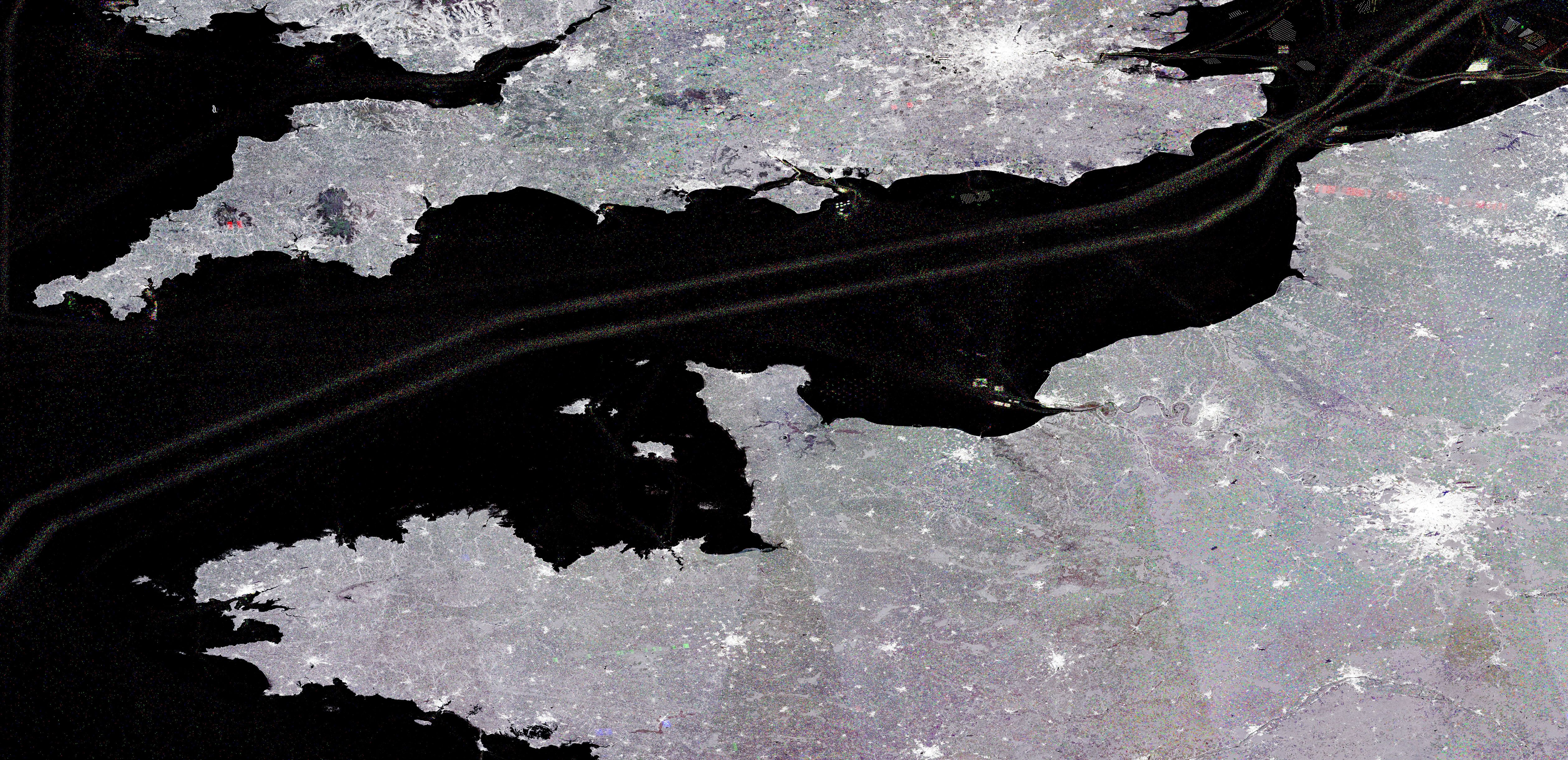 Historical context: Sentinel-1 English Channel composite, acquisitions 2016–2018. Colours represent different years, not current vessel positions.